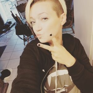 Meet your Posher, Candace